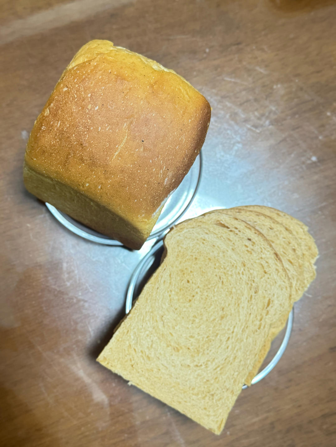 泰奶吐司！把泰式奶茶搅拌进面团里是什么味道？