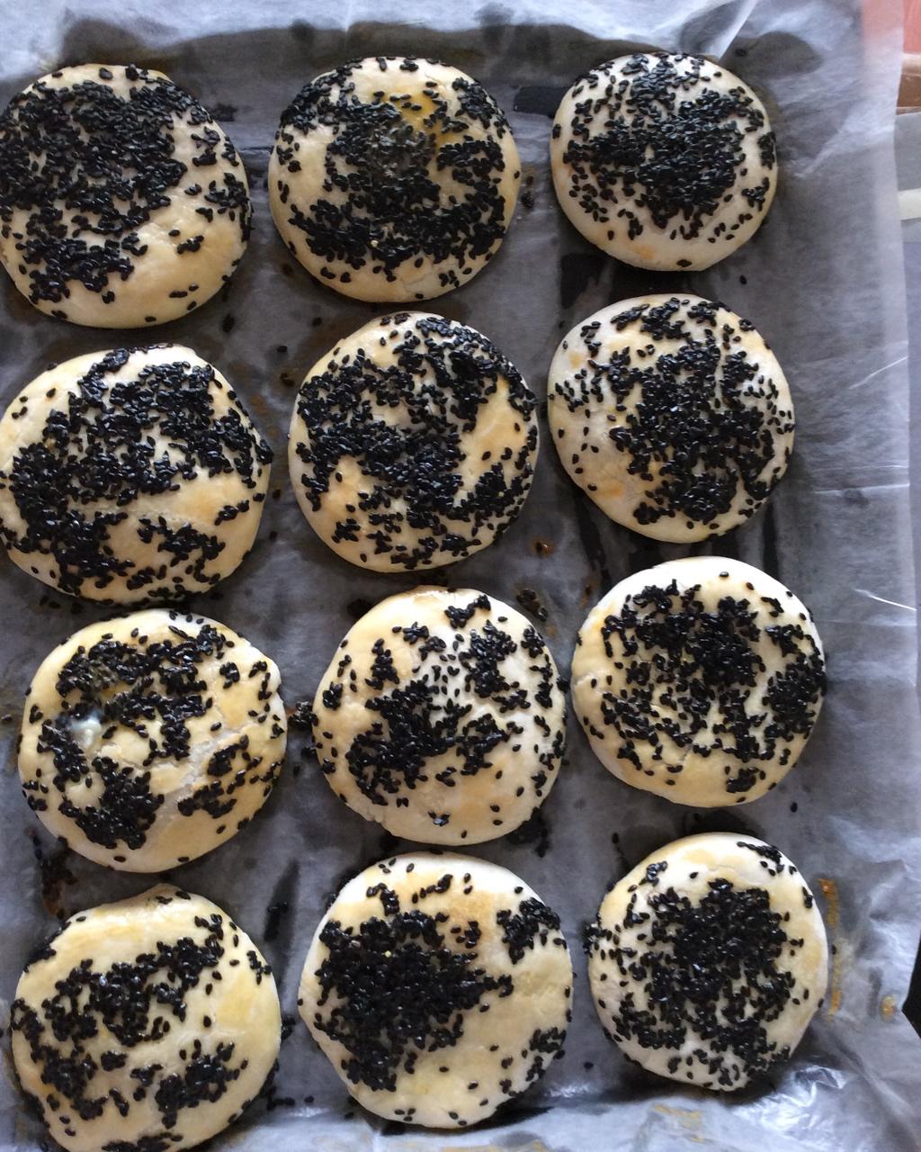 板栗飘香～新手都能学会的甜香板栗饼。(˶‾᷄ ⁻̫ ‾᷅˵)