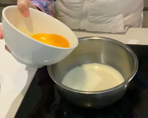好看好吃的焦糖牛奶布丁的做法 步骤3