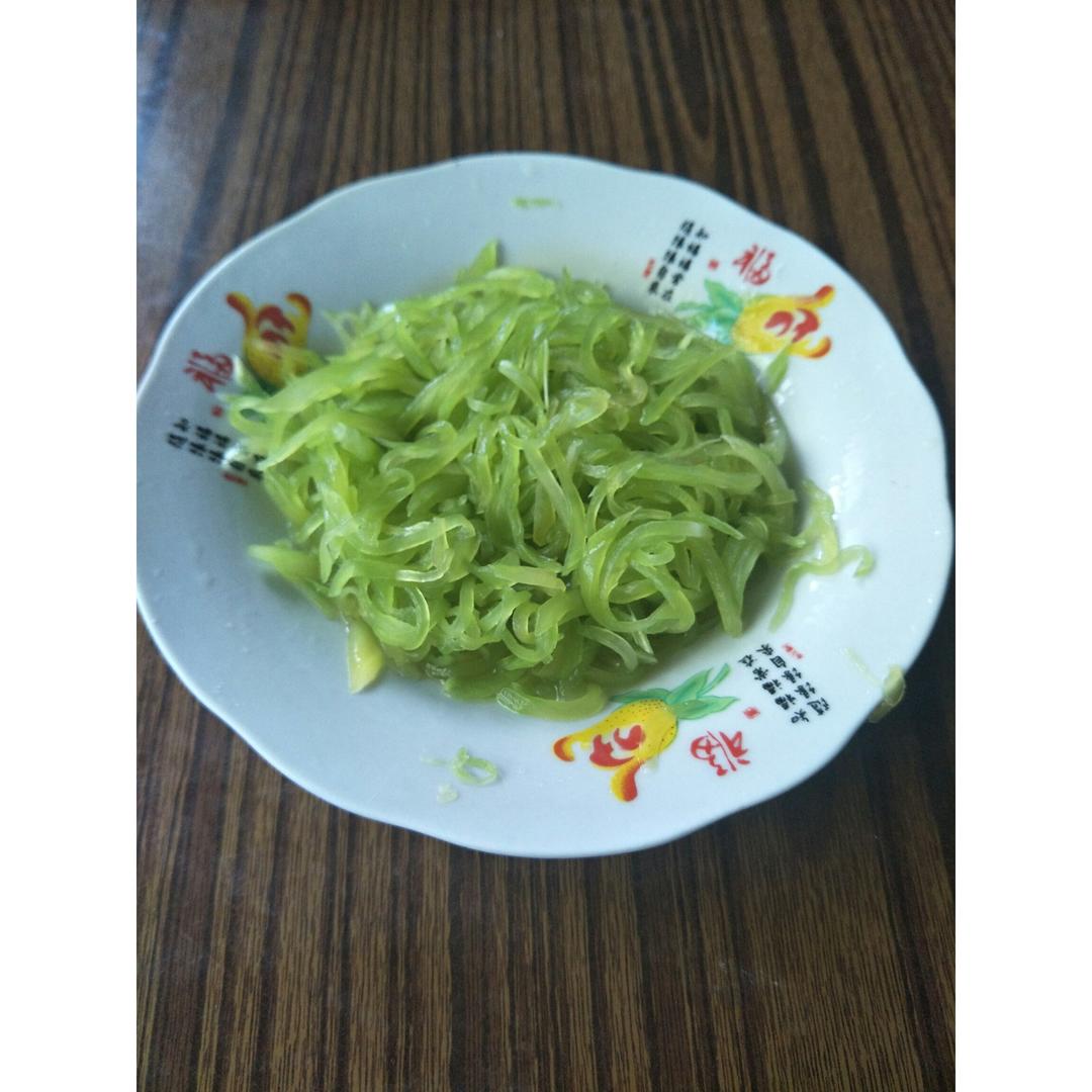 凉拌莴笋