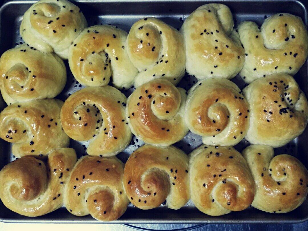 脆底蜂蜜小面包