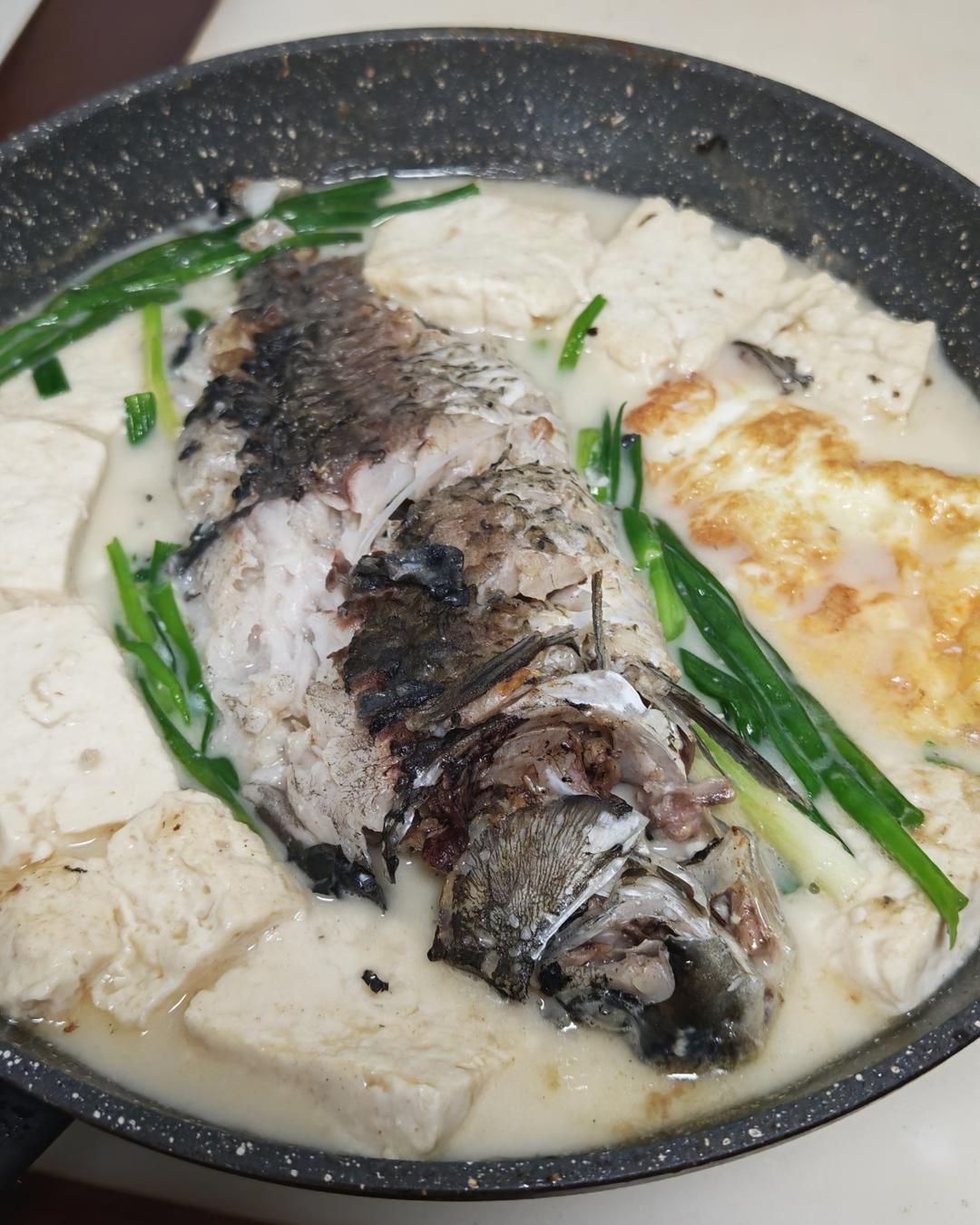 📣奶香鲫鱼汤：鱼汤就要这样做❗❗