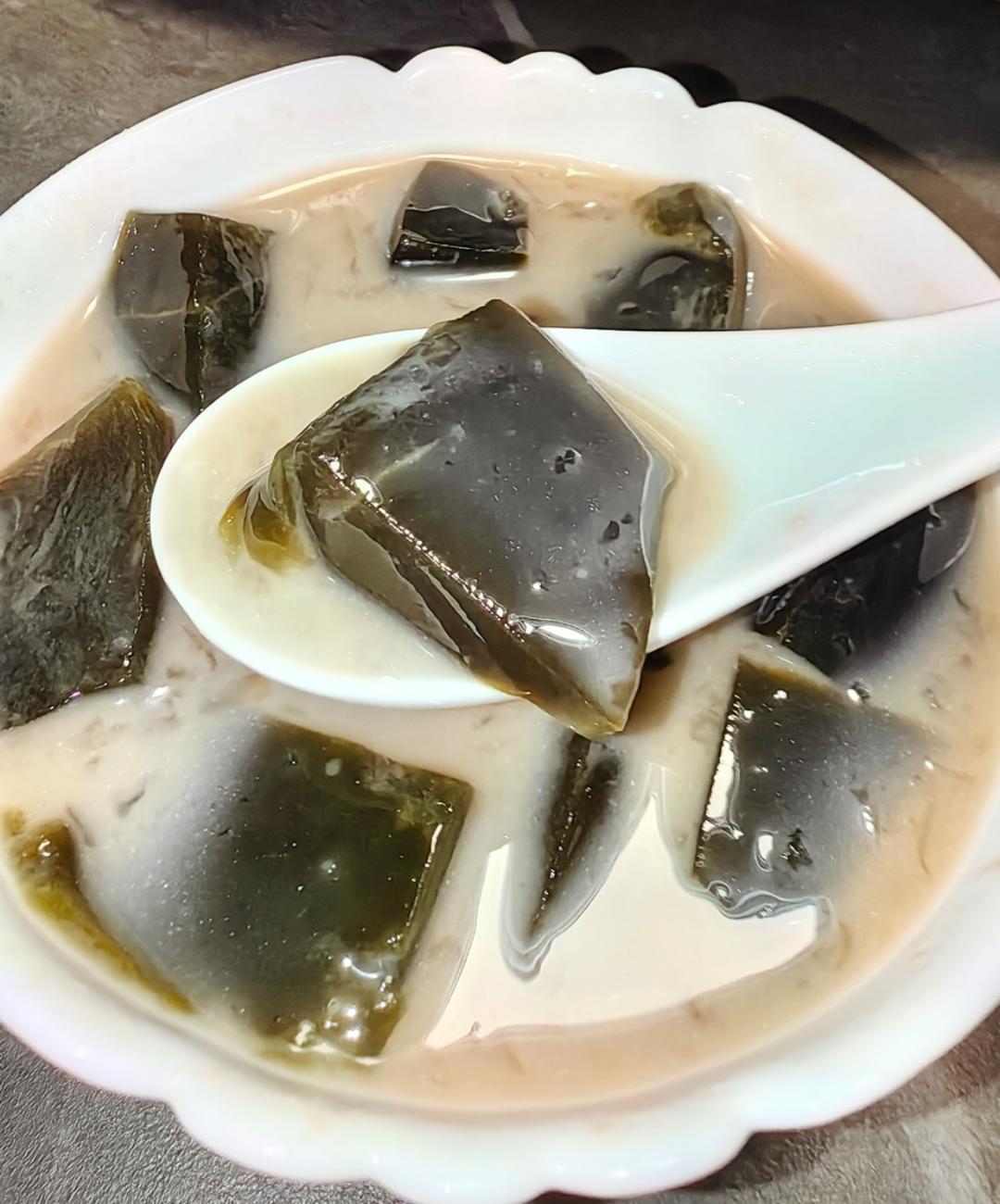 家庭自制仙草蜜（新鲜仙人草+料理机版本）