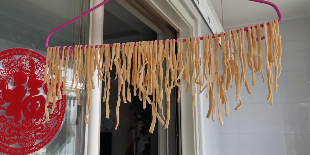 七个月宝宝辅食，果蔬挂面，五彩挂面，果蔬面条