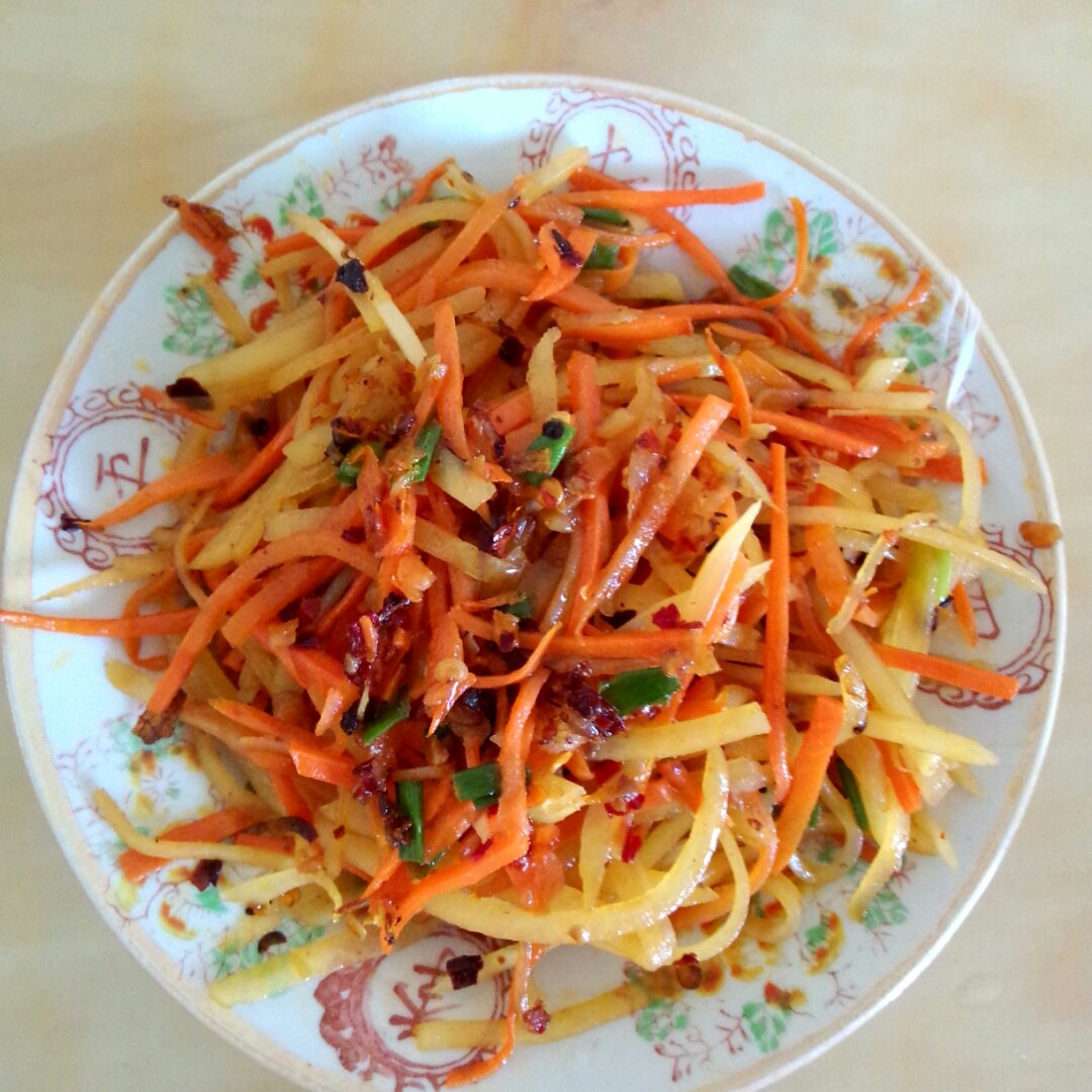 炒胡萝卜土豆丝