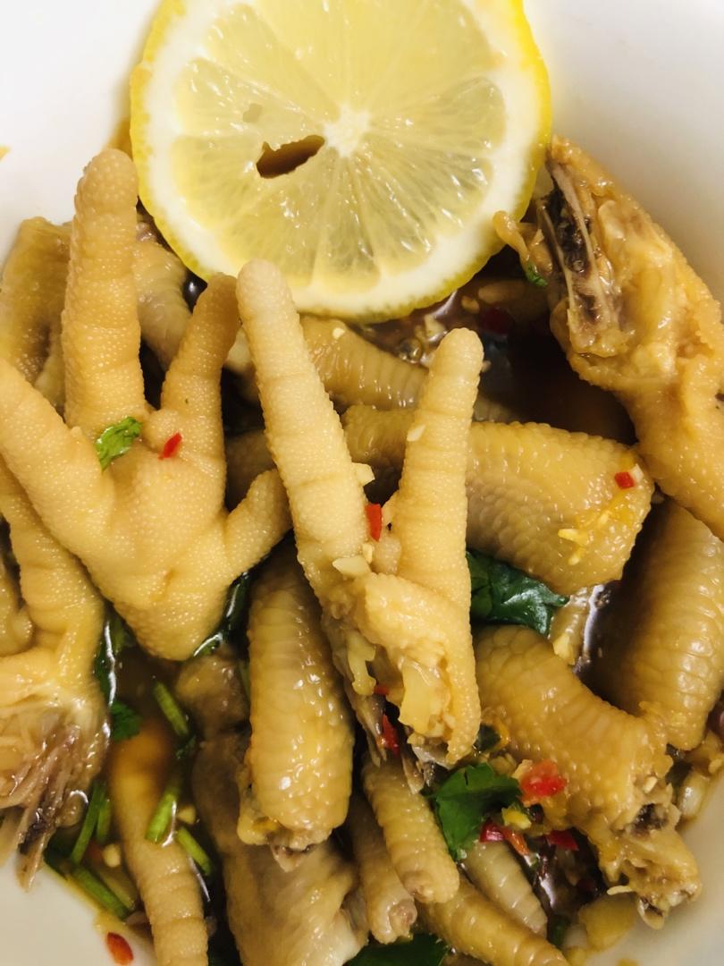 绝对不会后悔的酸辣鸡爪