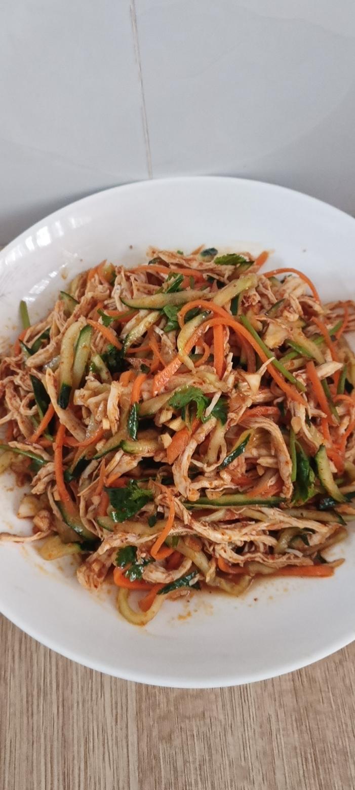 夏日开胃菜 凉拌鸡丝（手撕鸡）