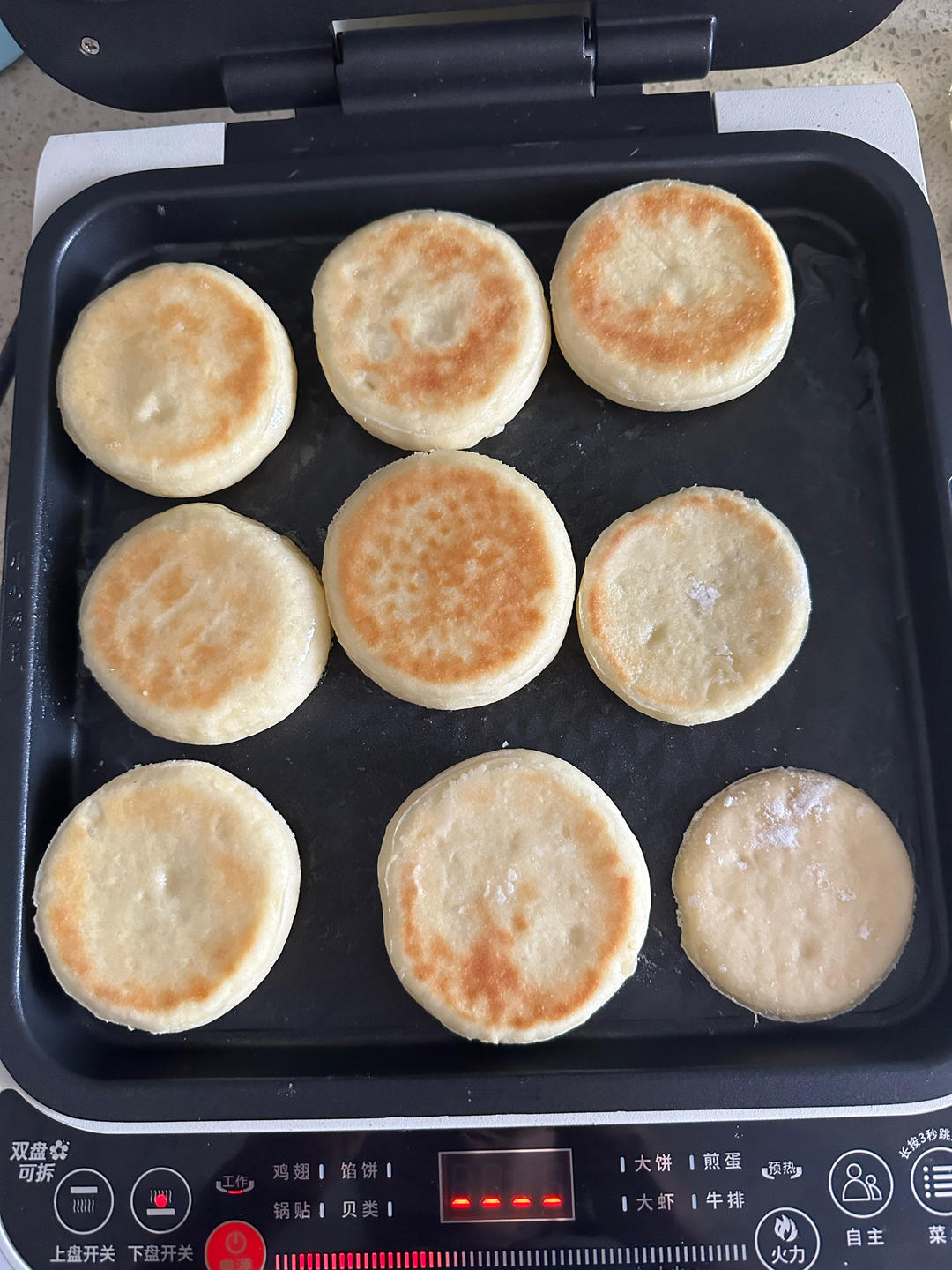 松软养胃的山药饼      （高营养低热量）