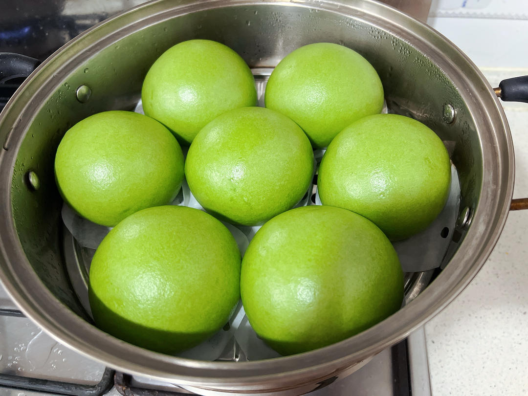 菠菜汁加了它 馒头颜色翠绿不变色 附细节视频详解