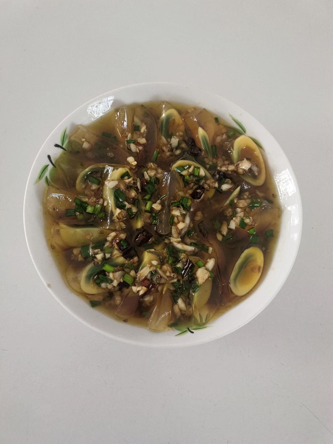 凉拌皮蛋 变蛋 松花蛋（五星大厨私传配方，5分钟搞定，朋友说是他吃过最好吃的）