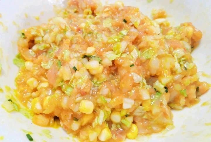 虾仁玉米鸡肉饺子
