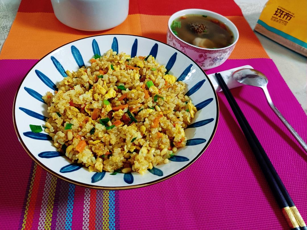 咖喱菠萝炒饭