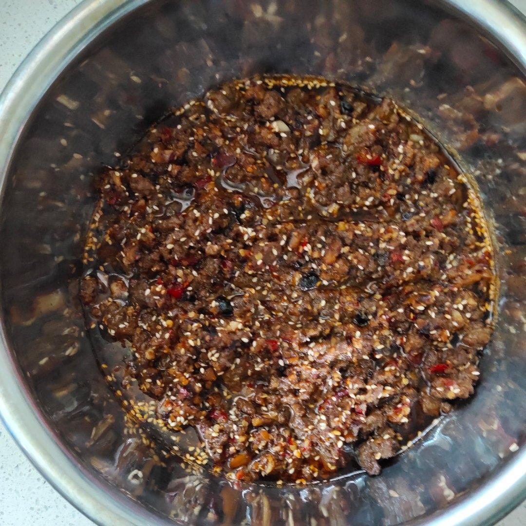 独家秘制香菇牛肉酱