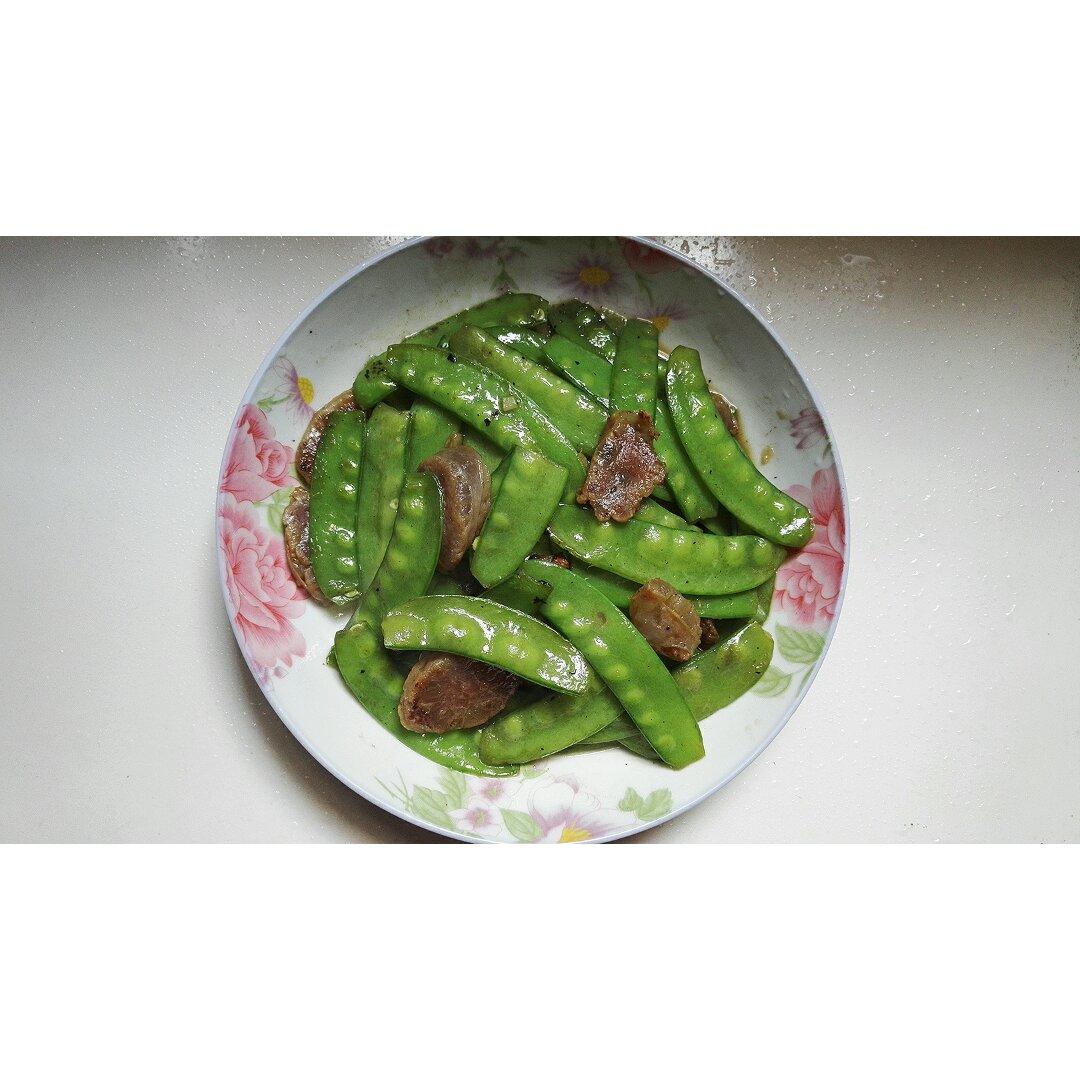 腊肠炒荷兰豆