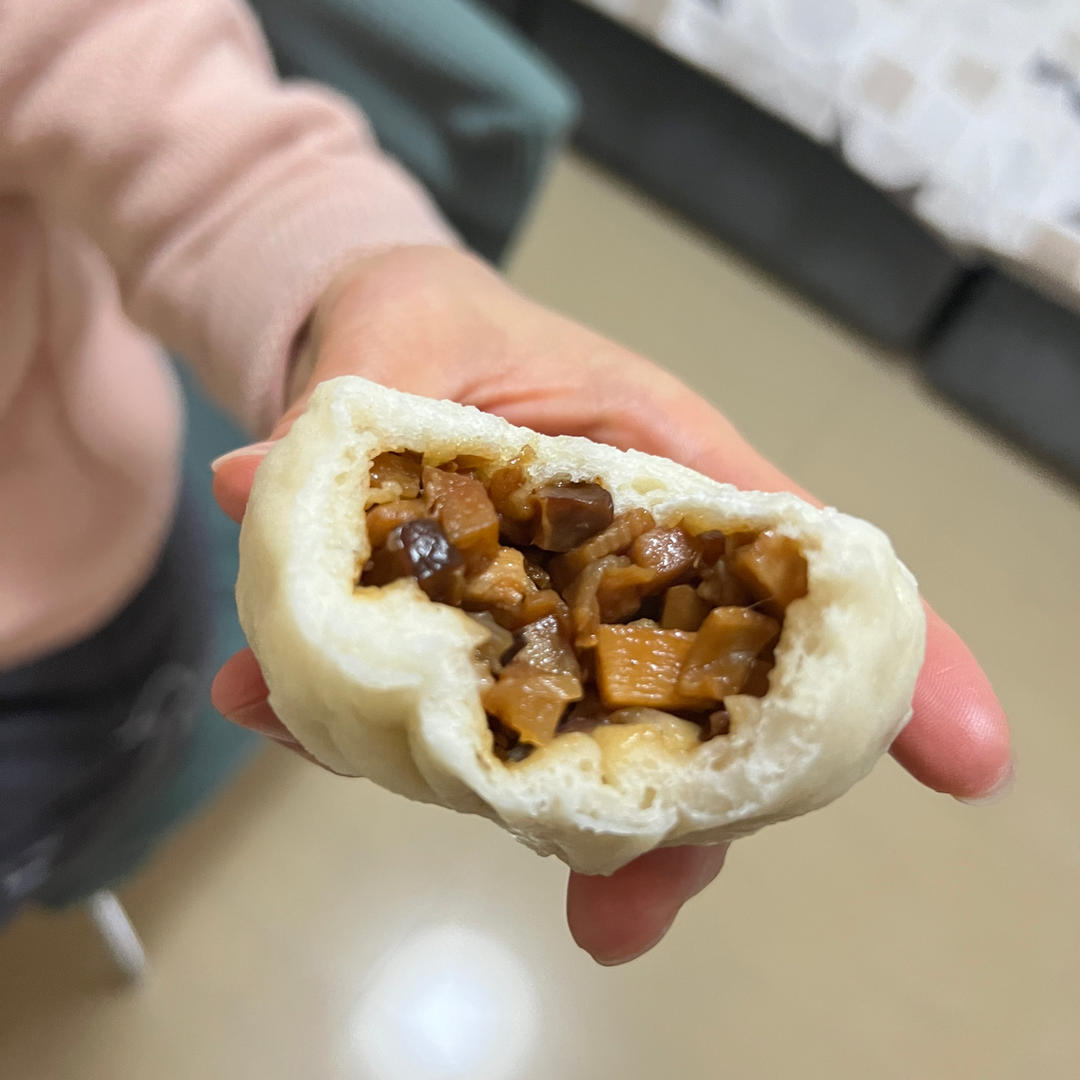 超好吃的笋丁酱肉包！