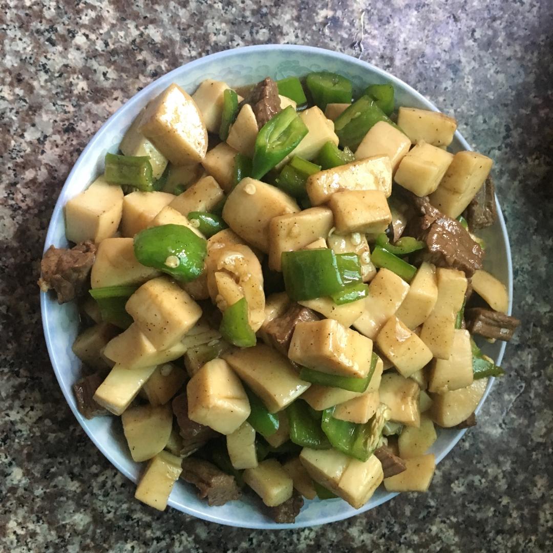 黑椒杏鲍菇牛肉粒