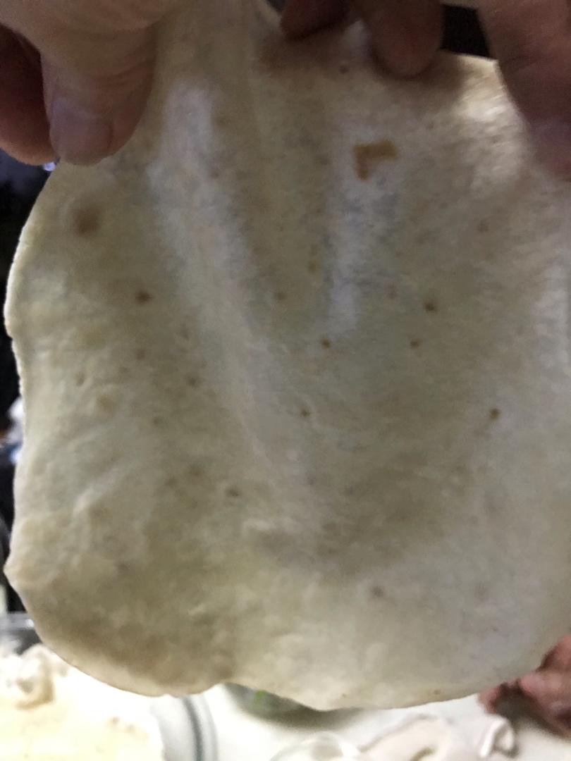 烙春饼(用视频告诉你，这饼有多软)