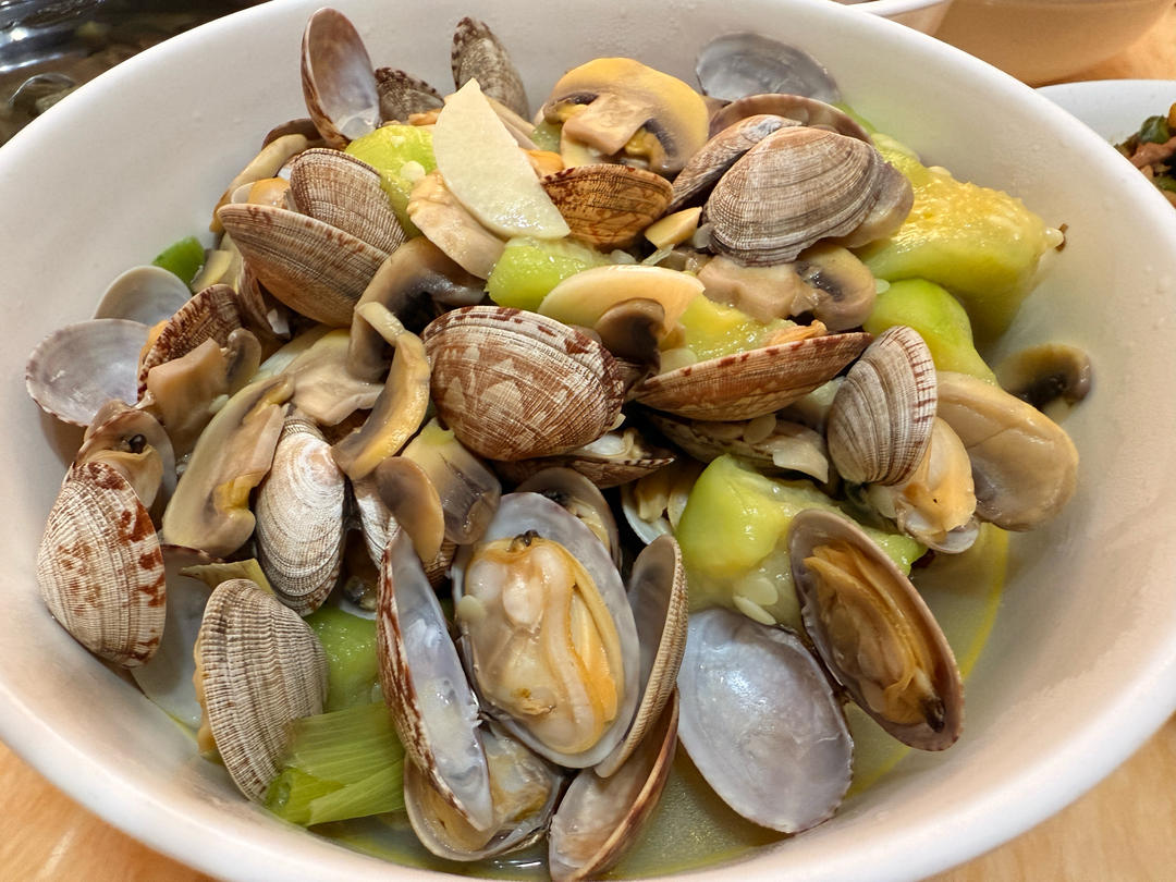 夏日三鲜烩，看着清淡，却是超级下饭菜