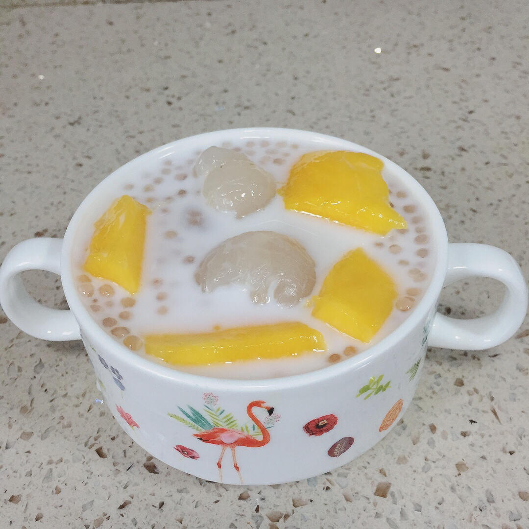 椰香芒果西米露