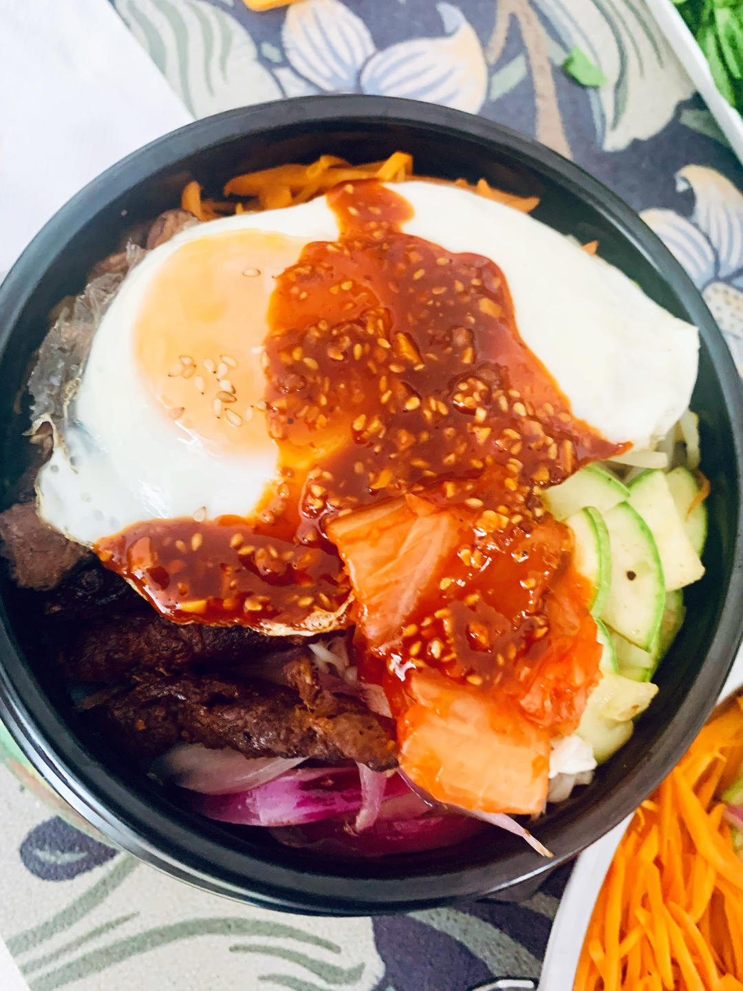 牛肉石锅拌饭