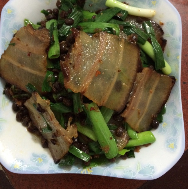 蒜苗炒腊肉