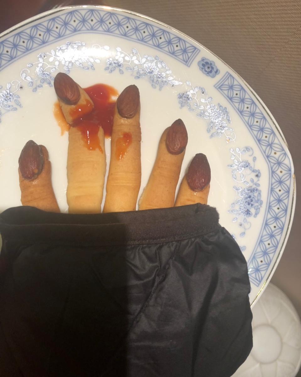 北鼎烤箱食谱～酥脆的女巫手指饼干