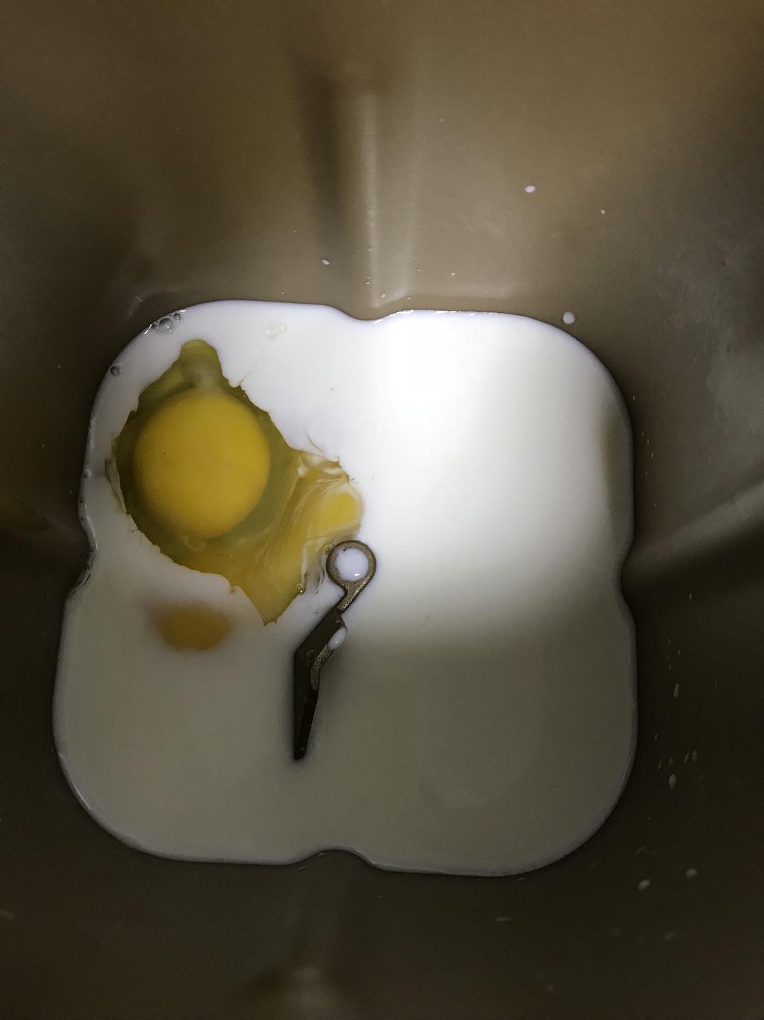 纯奶手撕吐司的做法 步骤1