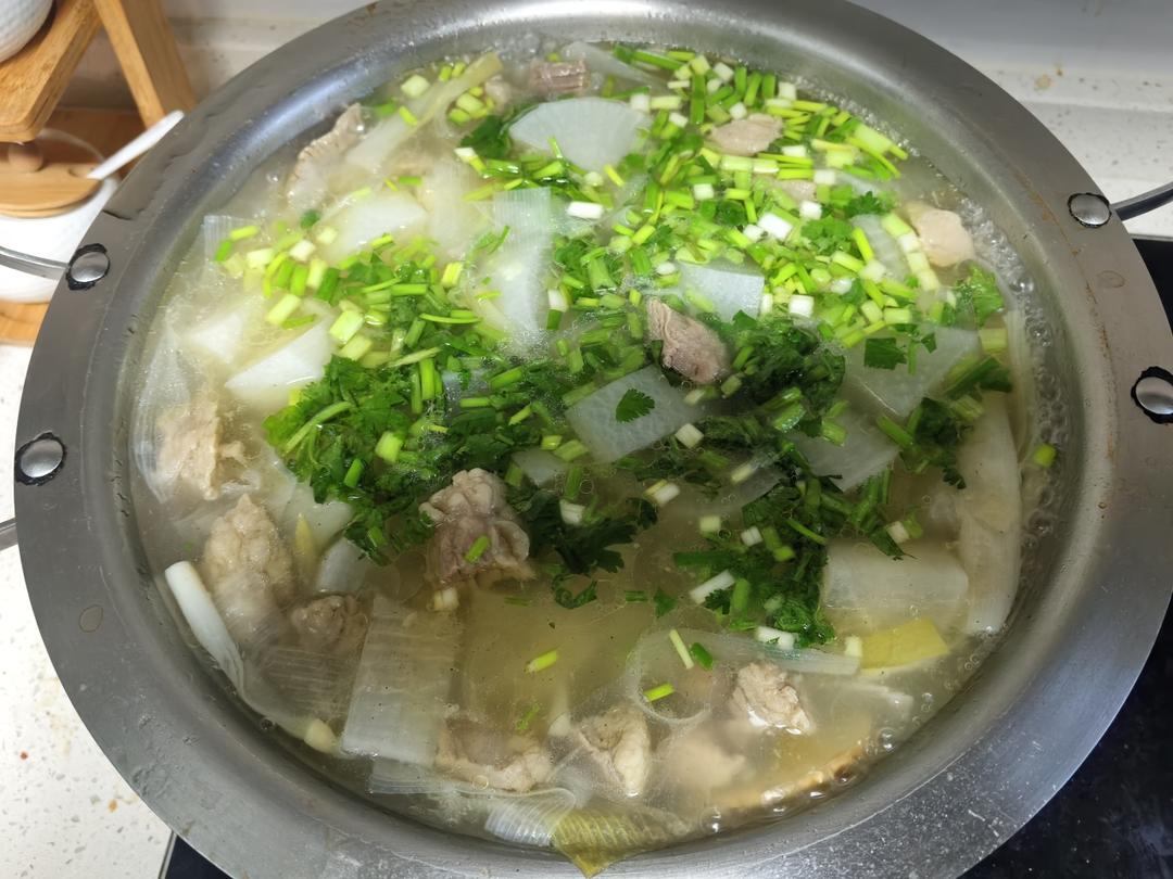 奶奶教我的牛肉萝卜汤真的太鲜了！！ ​​​