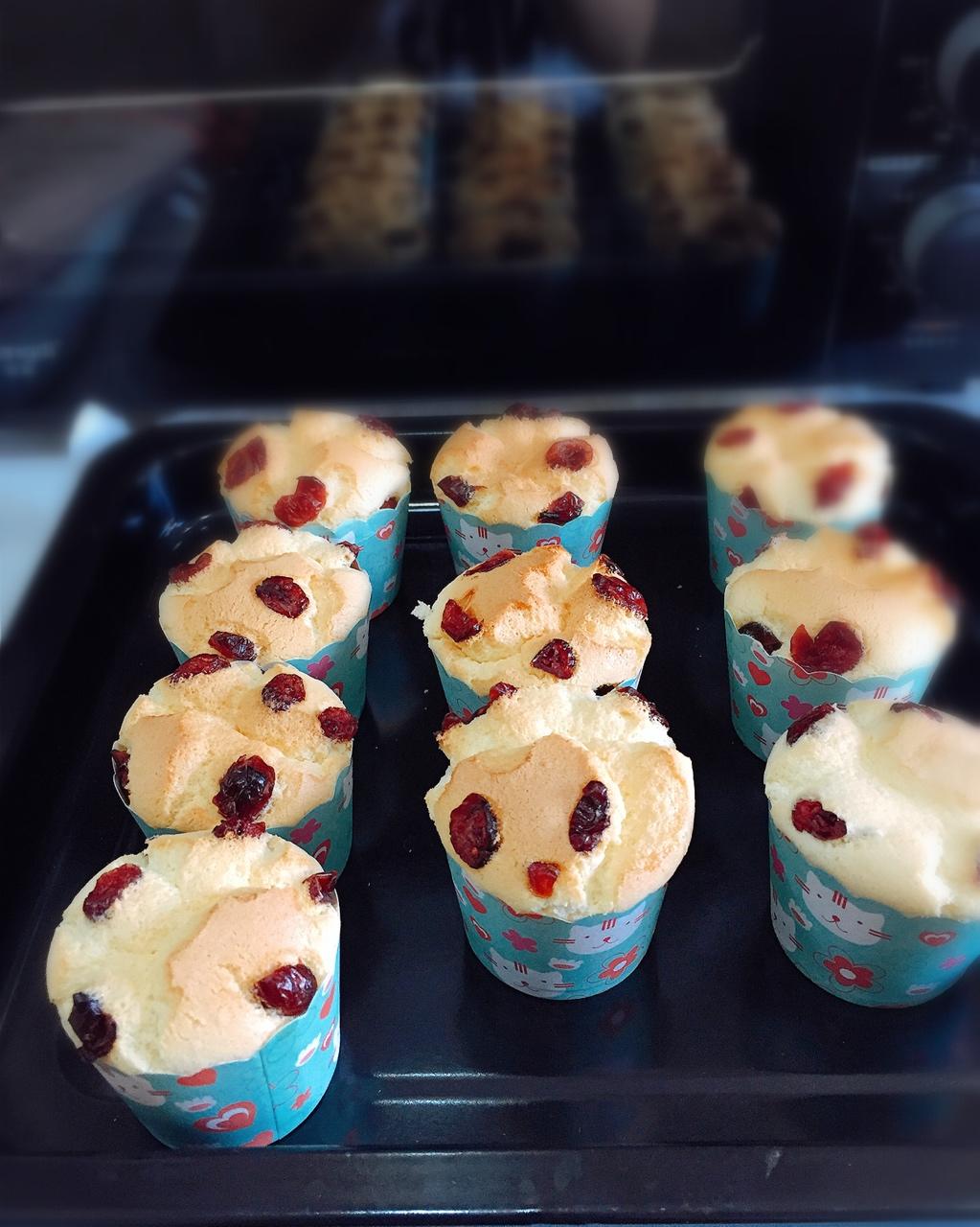 蔓越莓纸杯蛋糕
