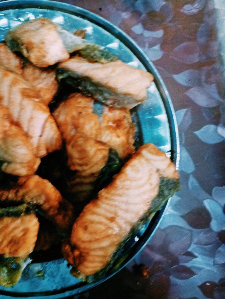 煎三文鱼（最朴素，脆皮好吃不浪费～）