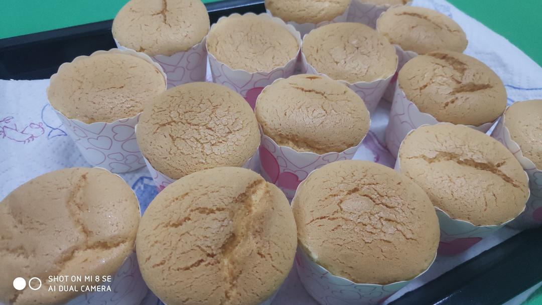 纸杯蛋糕 8寸戚风蛋糕的量