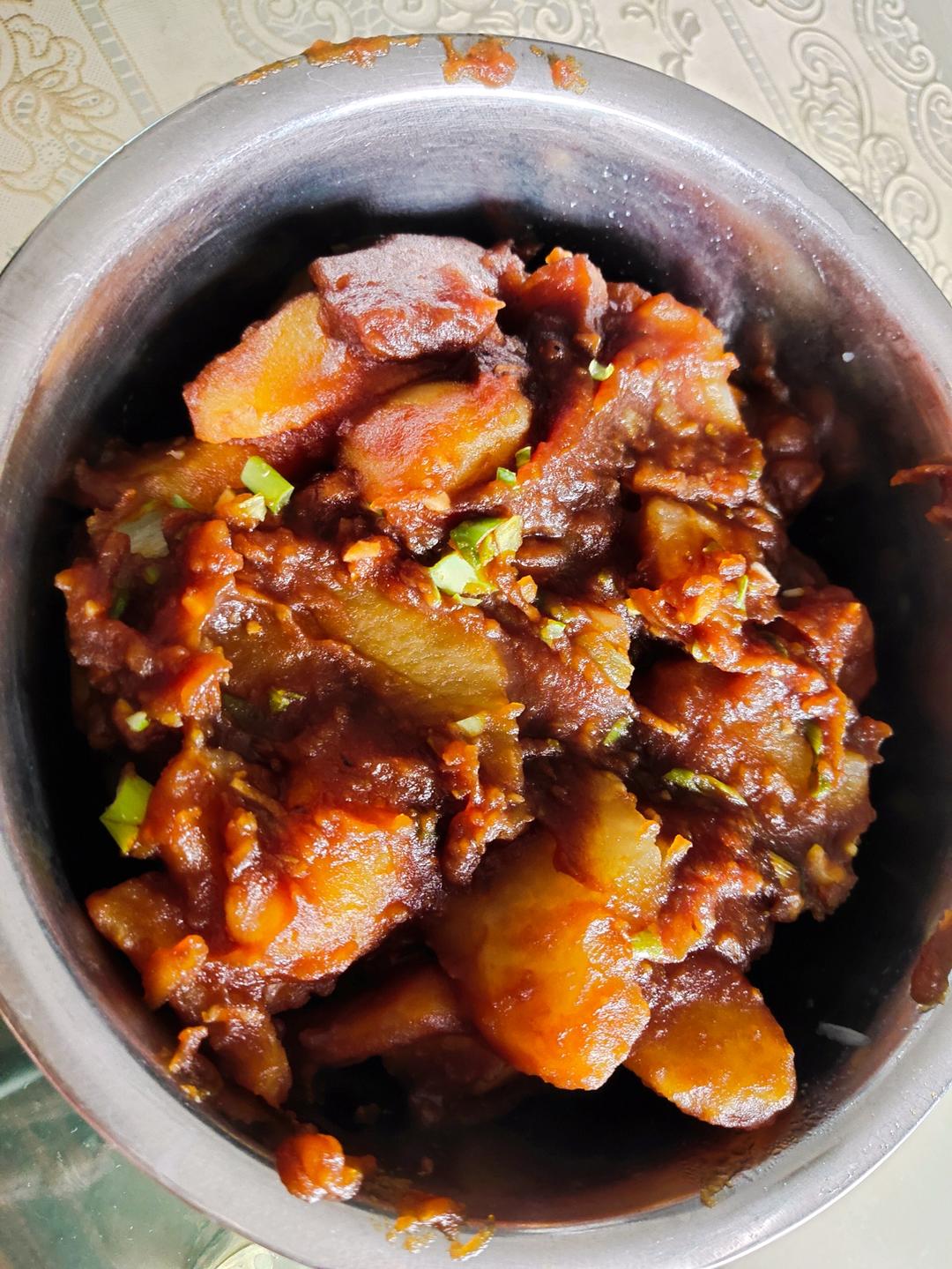 🔥巨下饭，软糯入味！比肉还好吃的红烧土豆