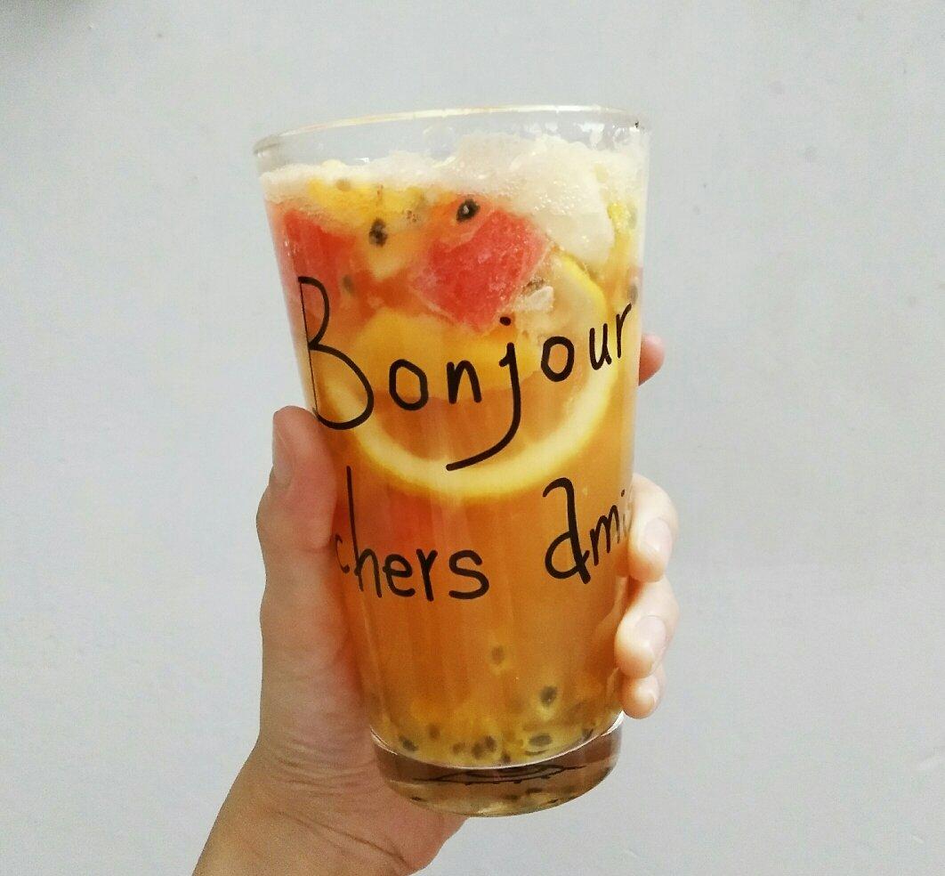 夏季饮品——五彩缤纷水果茶