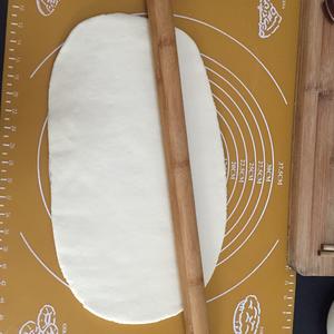 香煎葱花卷饼的做法 步骤3
