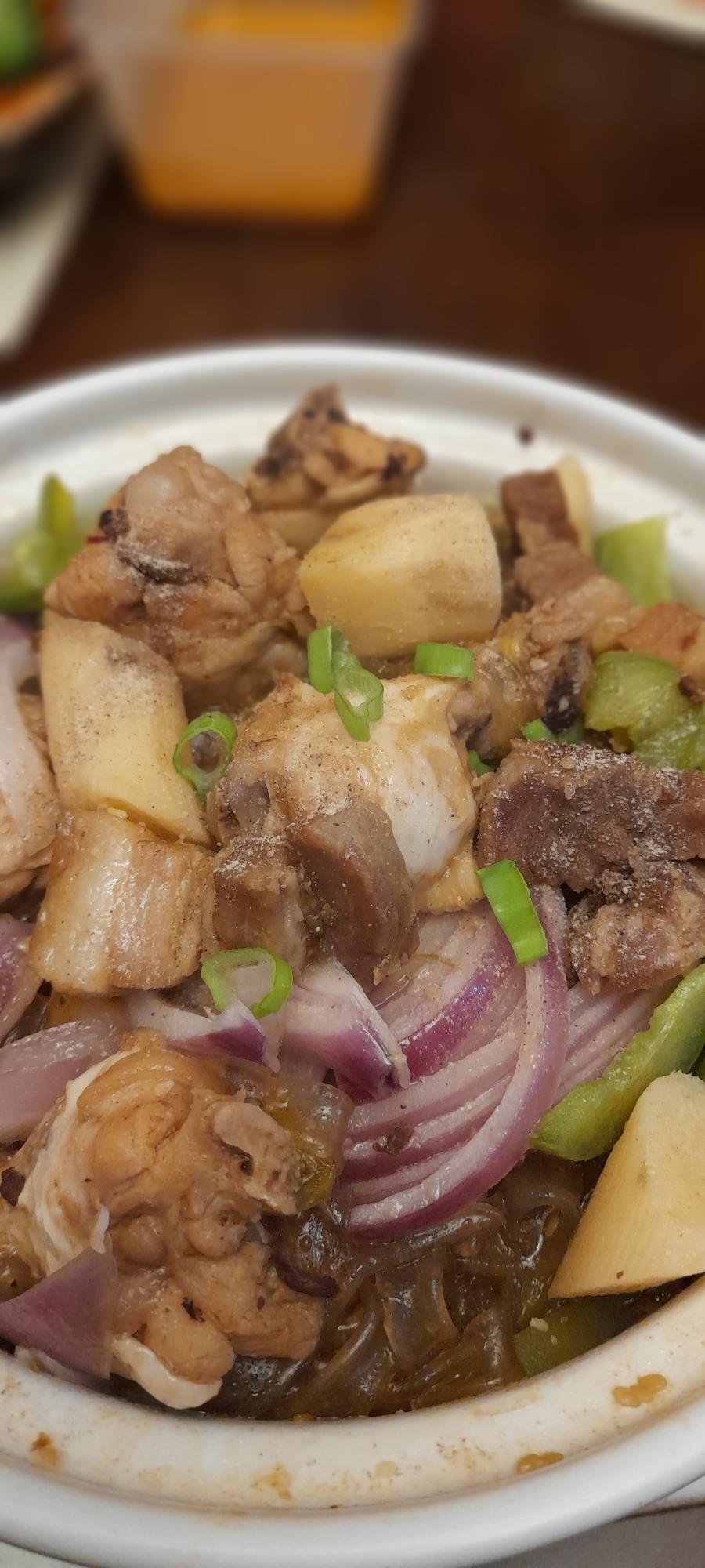 【山药鸡翅腊肉煲】的做法