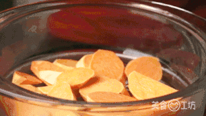 红薯千层饼-层层分明的做法 步骤1