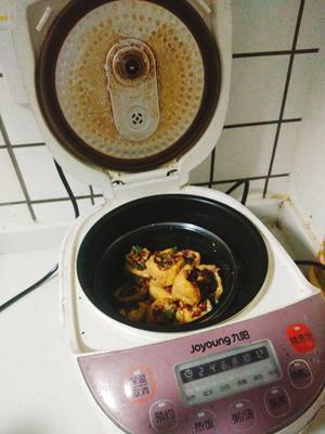 简单好吃的油豆腐酿肉的做法 步骤5