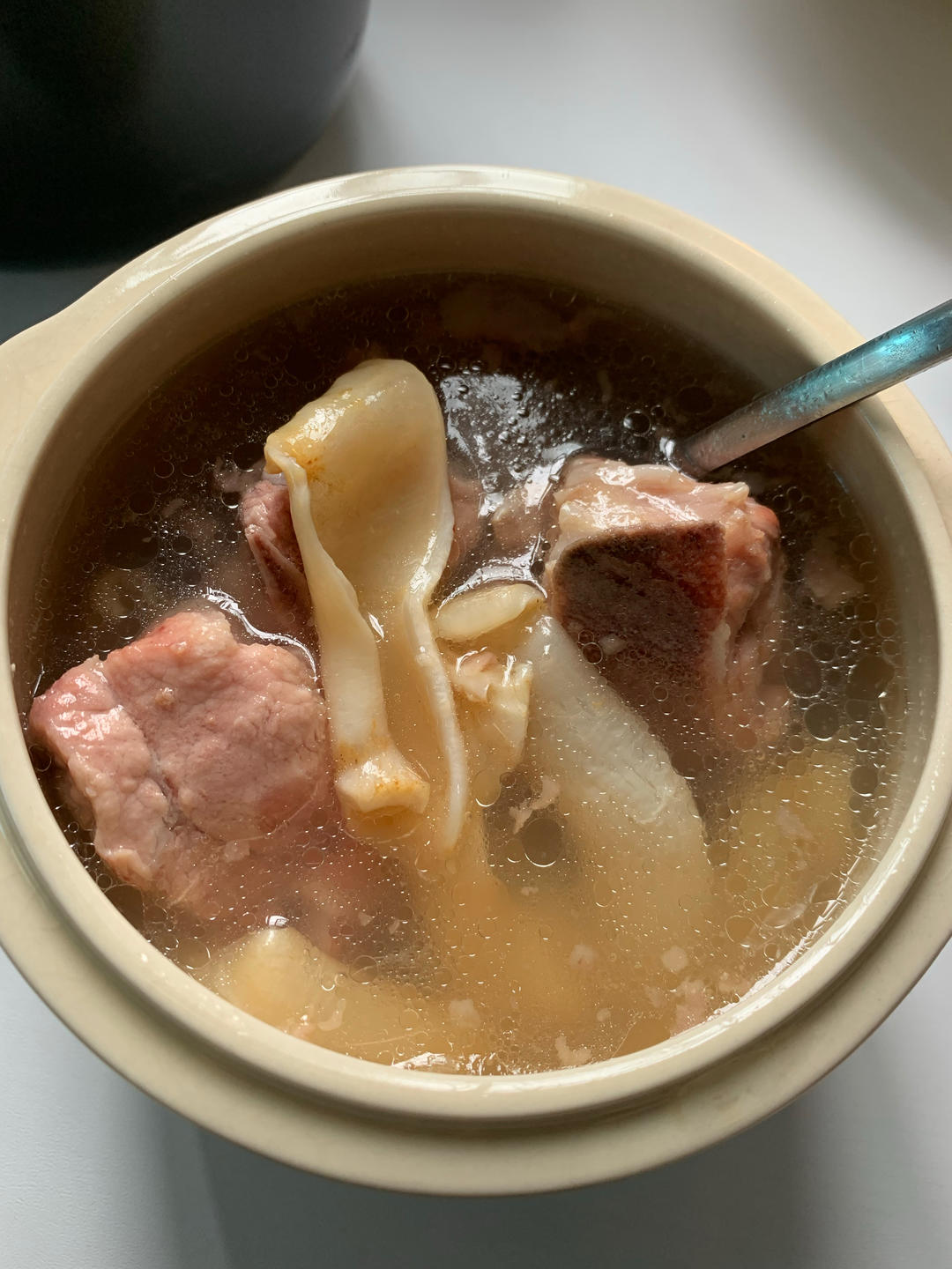 鲜排骨炖鱼胶