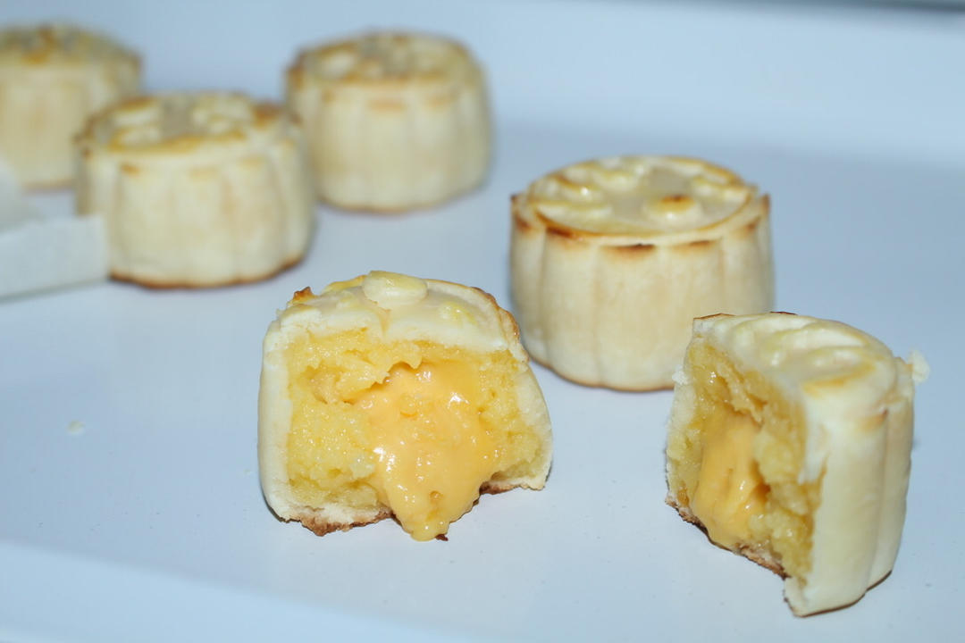 流心奶黄月饼（无吉士粉/转化糖浆版本）【曼食慢语】