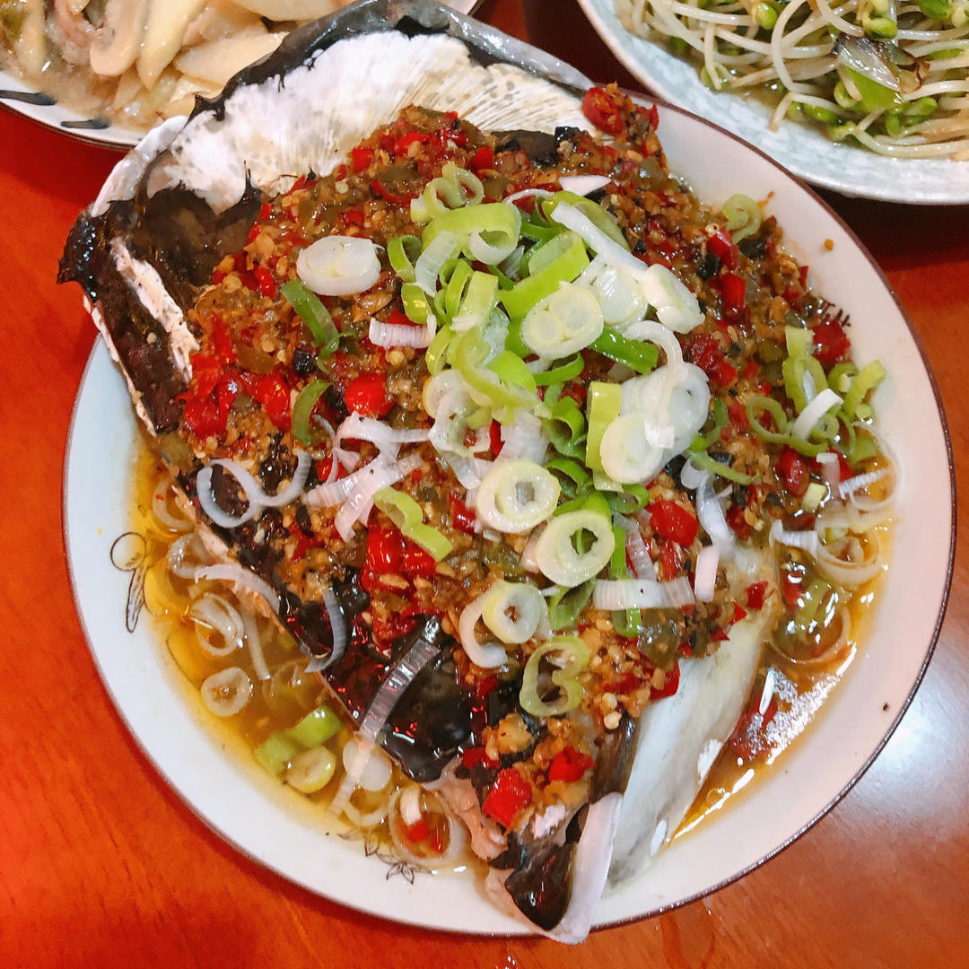 剁椒鱼头，最正宗的做法，8分钟出锅，比饭店好吃一百倍，简单易学，全家都爱吃