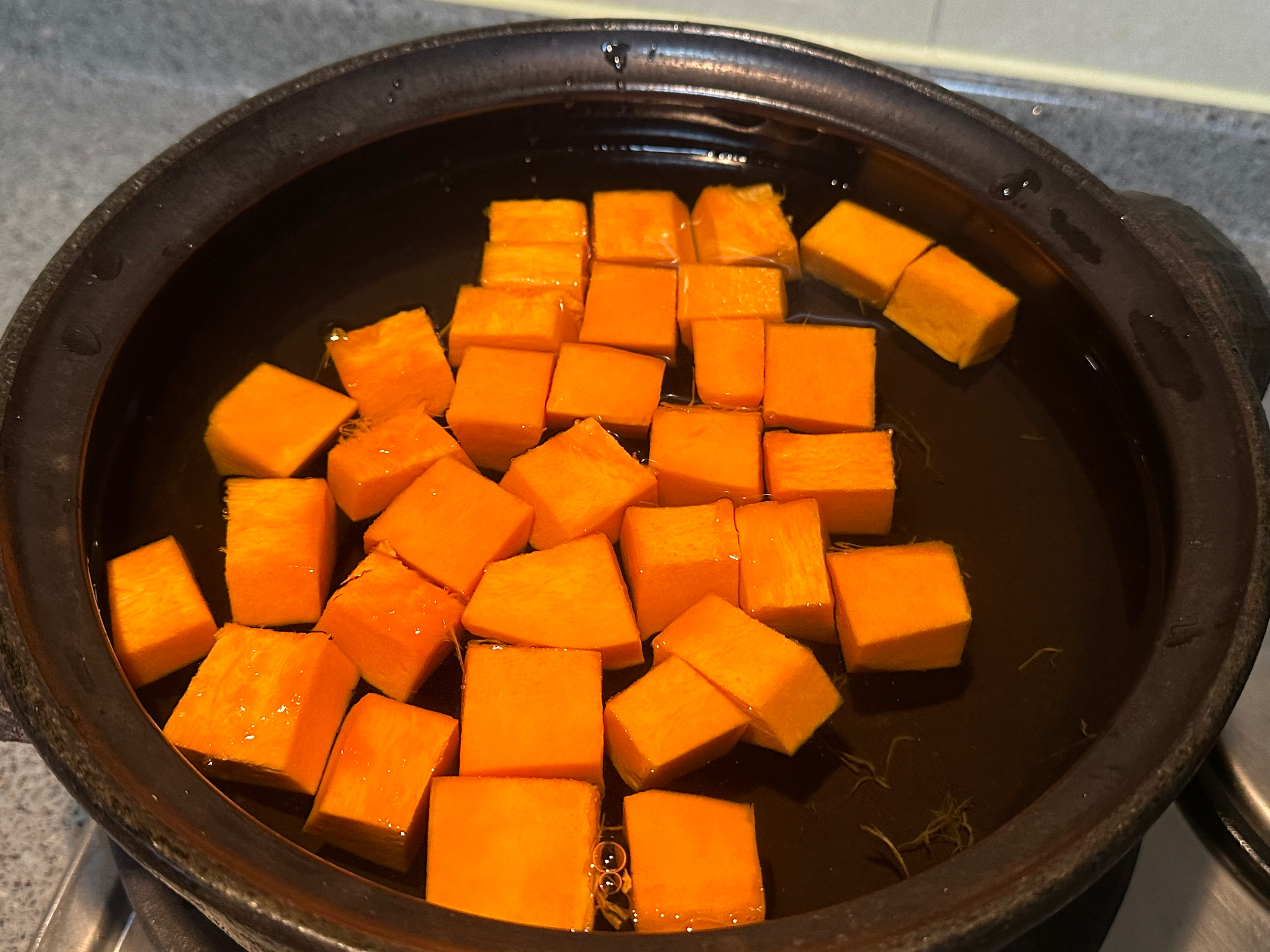 补血健脾养胃的南瓜山药红枣枸杞小米粥的做法 步骤2