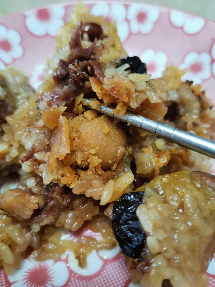 香菇蛋黄肉粽
