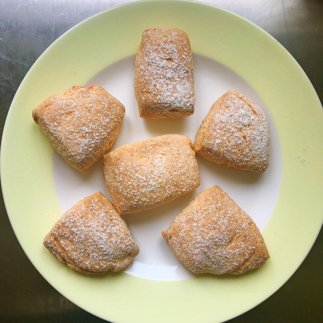 藤田千秋的【切达奶酪咸司康】