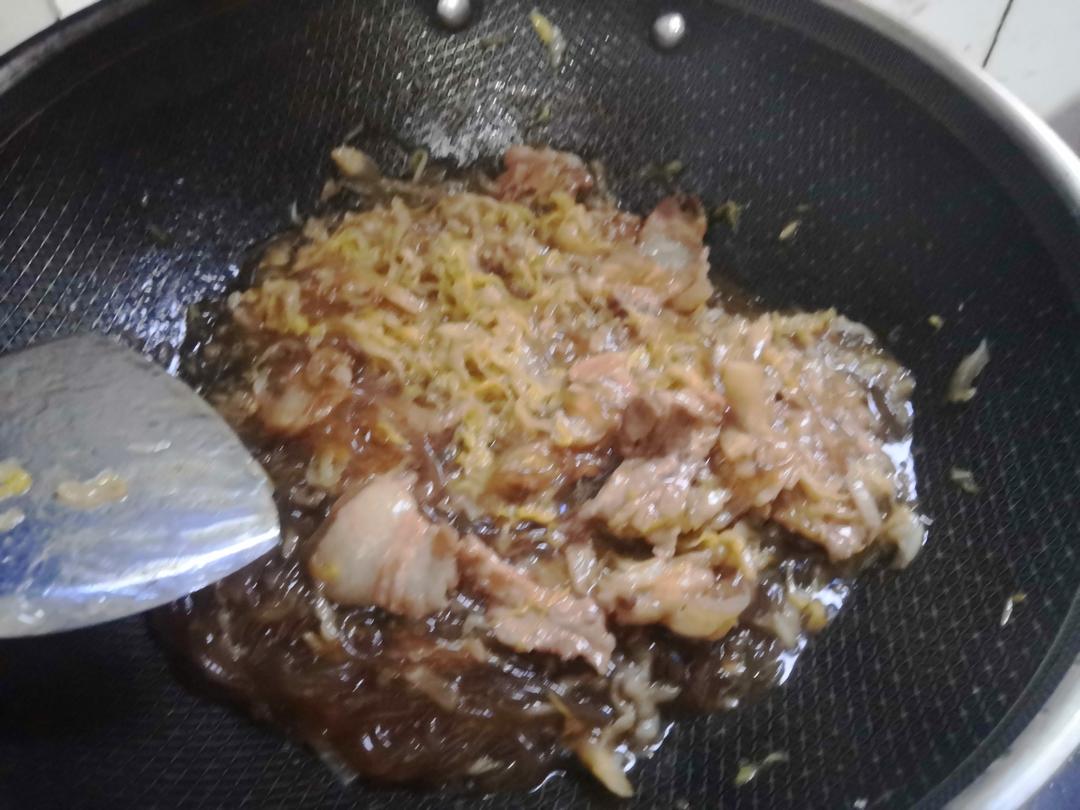 东北酸菜猪肉炖粉条