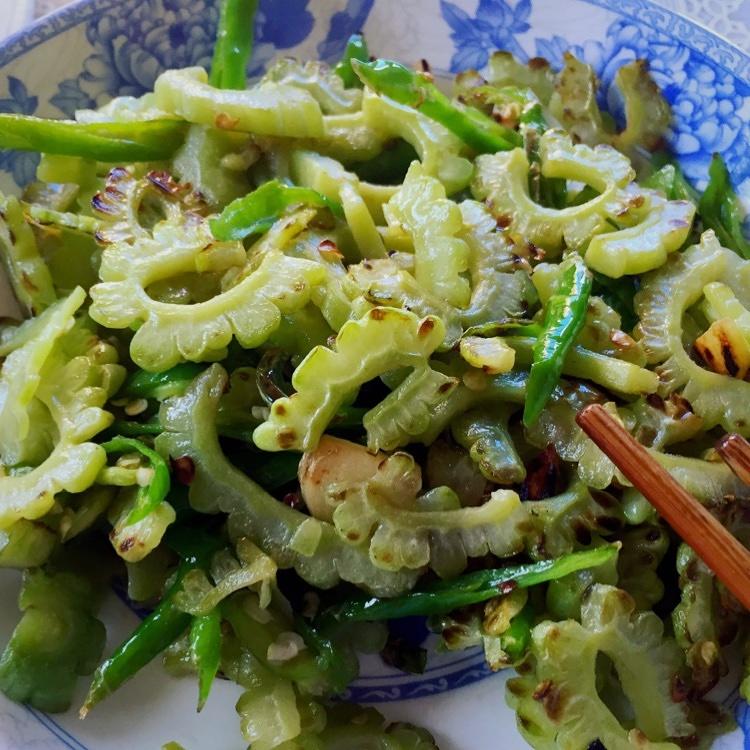 干煸苦瓜的做法