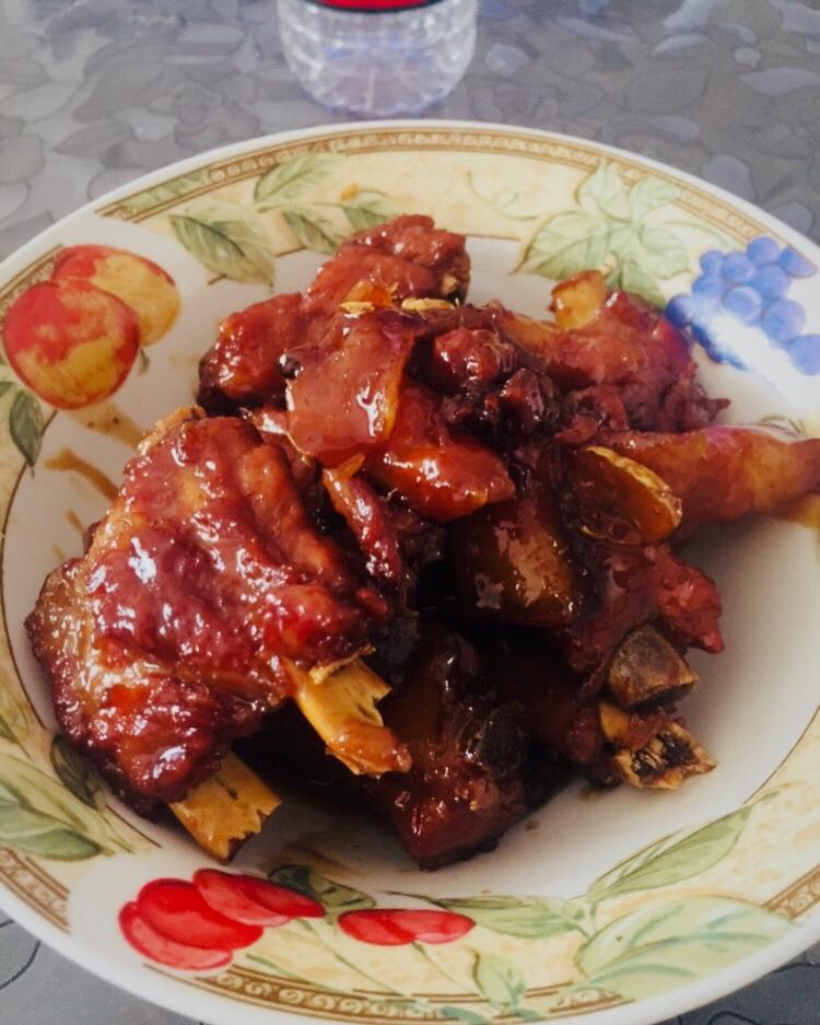 超级好吃的红烧小排