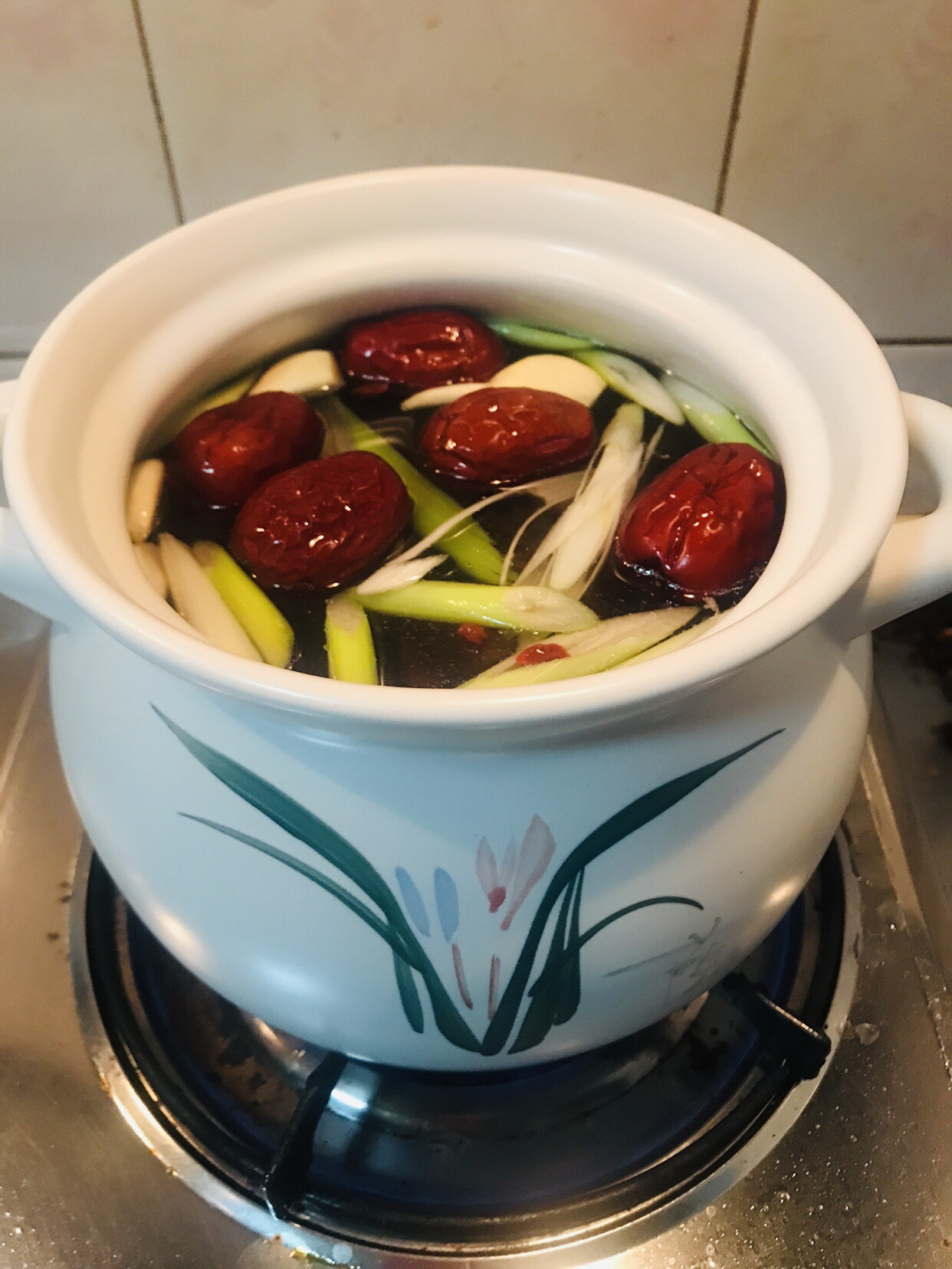 砂锅冬瓜排骨汤😋的做法