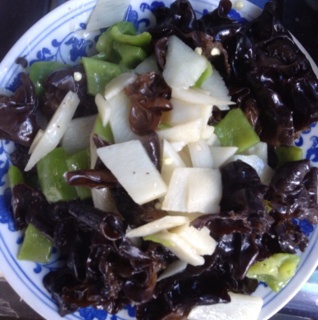 山药木耳炒青椒