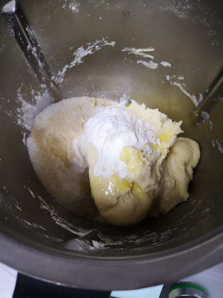 教你做最柔软的牛奶吐司（中种法）的做法 步骤5