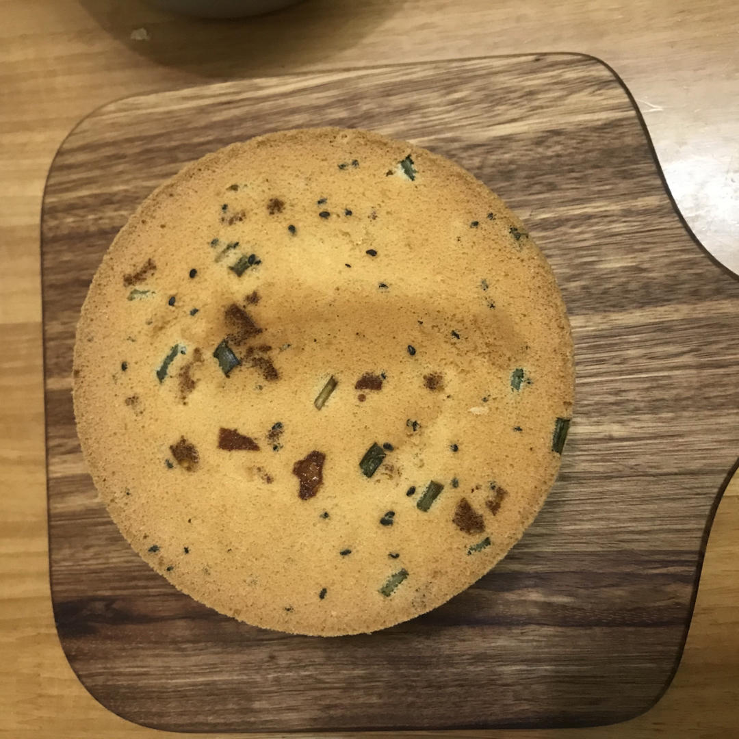 葱香芝麻咸蛋糕